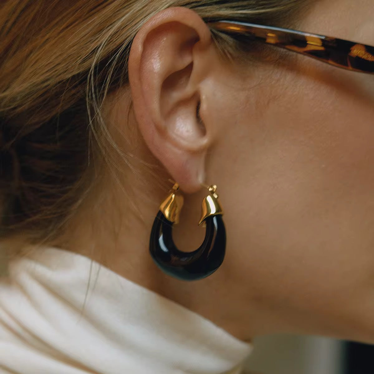 Earrings Ambra in Black