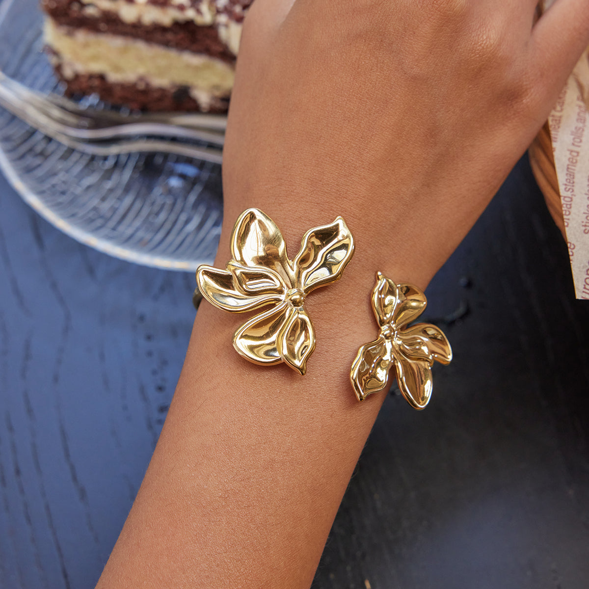 Bracelet Flower in Gold