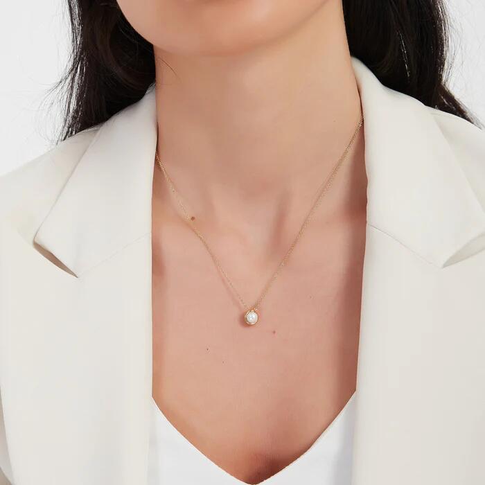 Necklace Pearl in Gold
