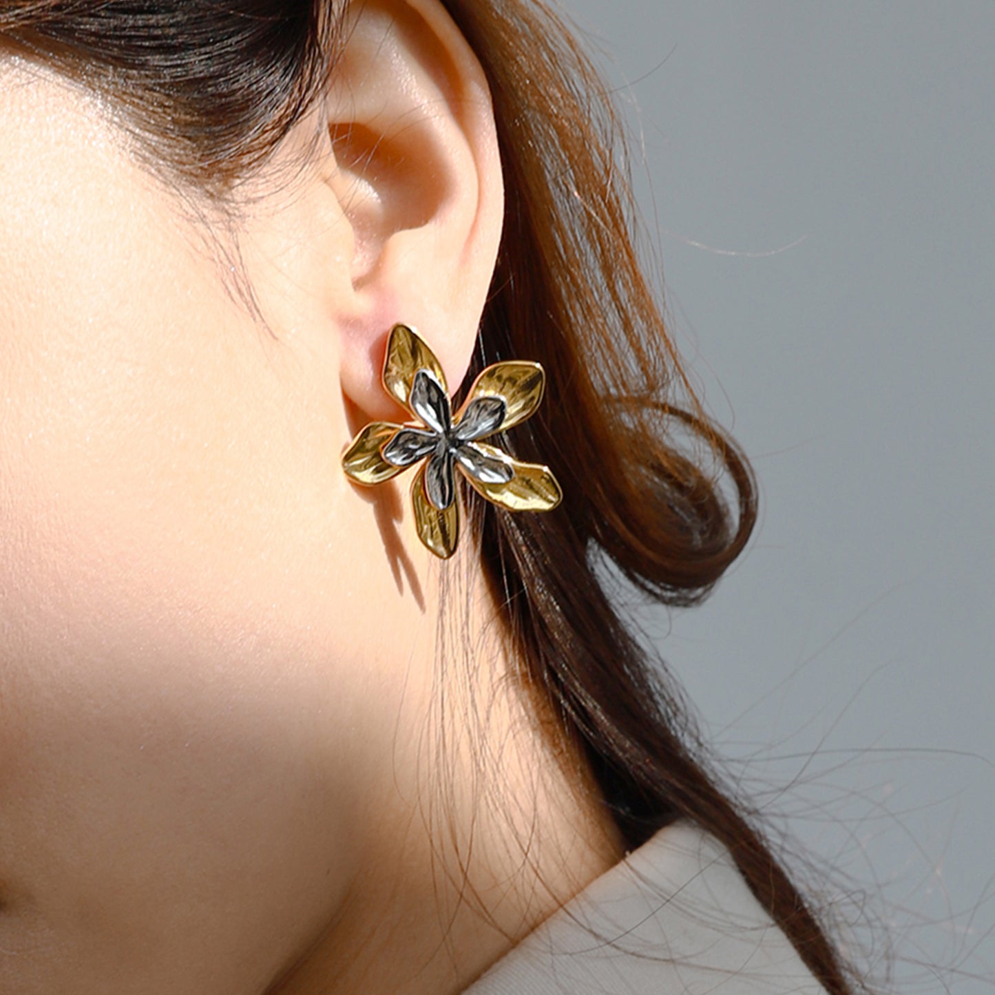 Earrings Flower in Silver Gold