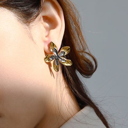 Earrings Flower in Silver Gold