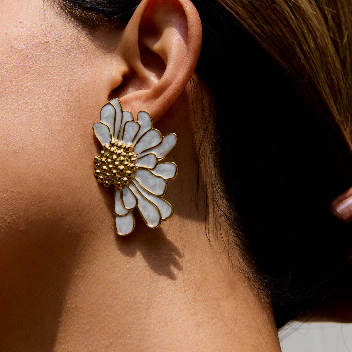Earrings Blossom in White Gold