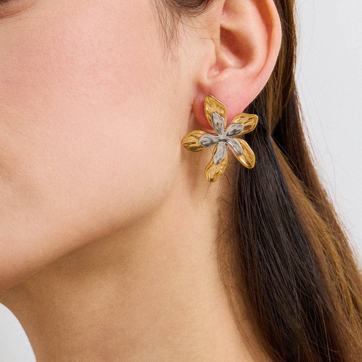 Earrings Flower in Silver Gold